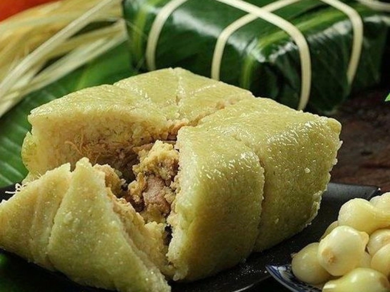 Bánh chưng chưa chiên lên, dễ dính 