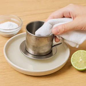 Rửa phin ngay sau khi pha giúp phin luôn sạch và bền màu.