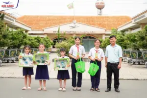 Kim Hằng Mừng Tết Thiếu Nhi 01/06/2026 3 Kim Hang Mung Tet Thieu Nhi 16 Gui Yeu Thuong Den Nhung Mam Non Cua Gia Dinh Kim Hang 2